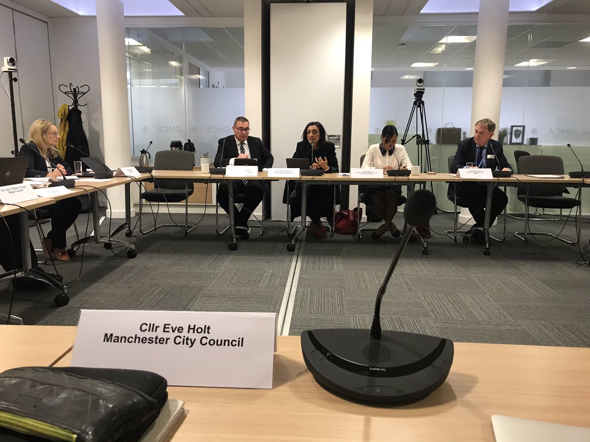 evefrancisholt's tweet photo. Powerful presentation by @DrSRanote @lisafathersAFL @wheppolette on vital preventative work being done in #GreaterManchester with Mentally Healthy Schools Pilot supporting wellness across our schools. #Education #Health #Mentalhealth watch via @greatermcr website #DevoDifference https://t.co/rbbFAtRDr1