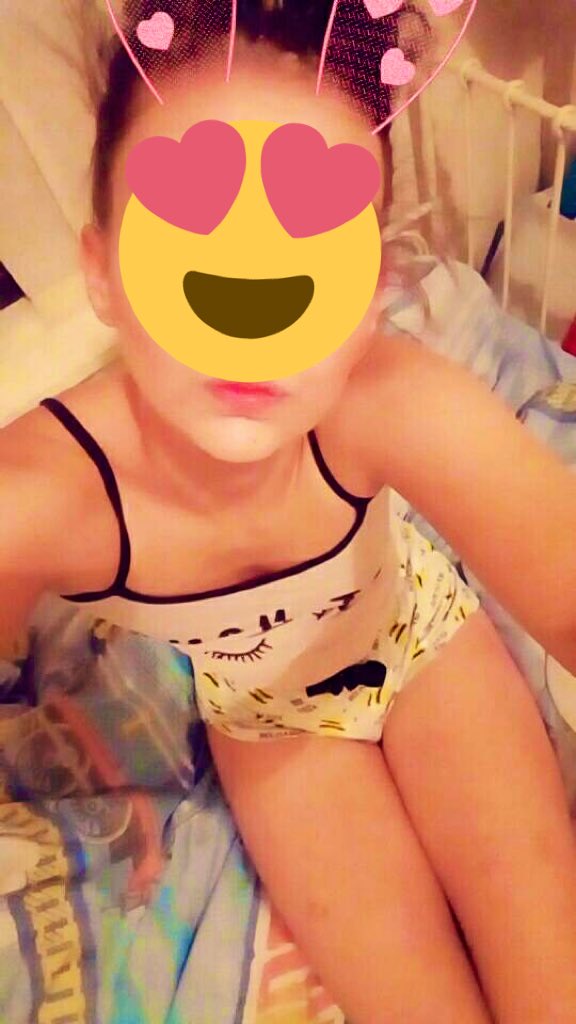 HaylezLil's tweet photo. Just a chill day today until doctors later 😭 https://t.co/ad1jAS7YxU