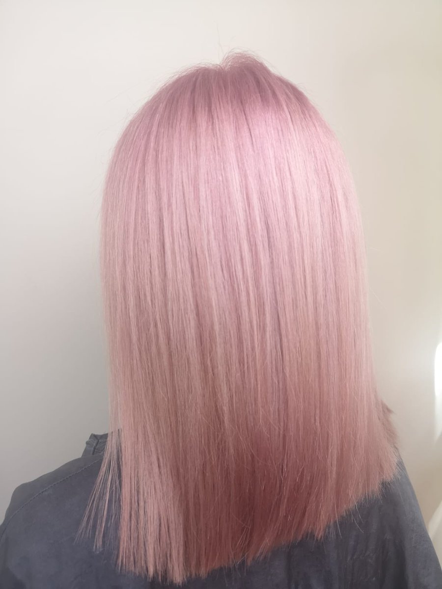 What a grey, rainy &amp; windy day...

But inside our salon, it's a pretty P I N K picture🌷

Incredible colour work by Beth! It takes a top hairdresser to achieve a colour as clean &amp; perfect as this! 

hairbusiness.co.uk

#Cowbridge #ValeOfGlamorgan #Cardiff #PinkHair #Salon