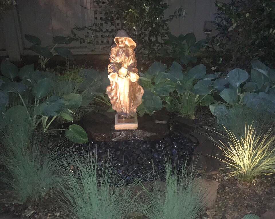 PictureHouseGal's tweet photo. Good morning! We love this gorgeous sculpture by ...
Artist: Sculptor Frederick Hart 
#sculpture #art #fineart #charlotteart #clt #igers #igartist #artoftheday #instagreat #gallery #igerartist #ig_sculpture https://t.co/2KXK6RJkaL