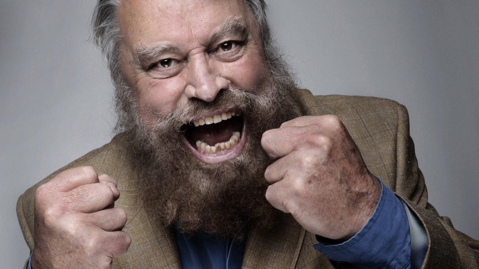  ¡Felicidades!

Aqui tiernes un Brian Blessed que te canta el Happy Birthday ;) 