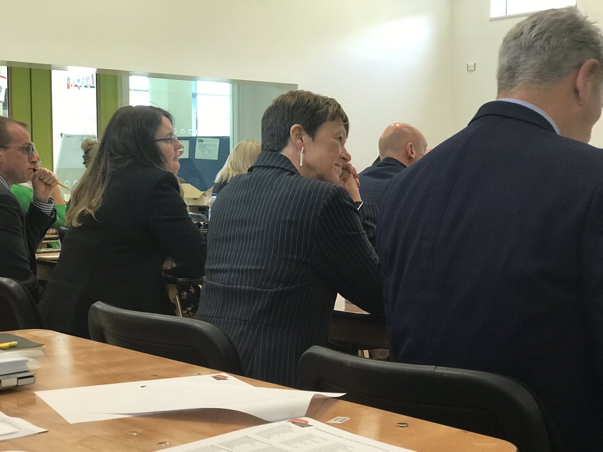 OasisAcademies's tweet photo. How do we ensure that our curriculum ensures all of our pupils are ready for the next stage of their learning. How effective are we in our ambitions. 
#oclnatconf19 #ofsted #conference #cpd #onefamily https://t.co/uKpWL3E8Wr