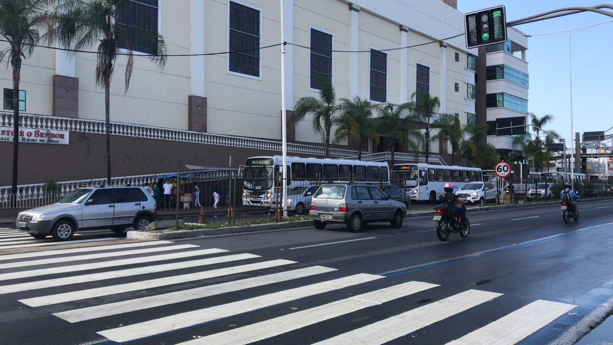156Natal's tweet photo. 07h40 Semáforo da Av. Sen. Salgado Filho x Rua Auris Coelho em funcionamento, dando mais segurança para a travessia de pedestres. #STTU #TRÂNSITO #156NATAL https://t.co/DoNeAMwcTf