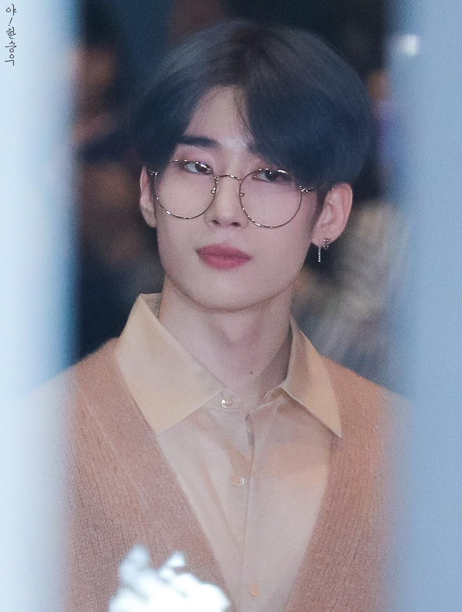 — thread of   SEUNGWOO WITH SPECS ♡