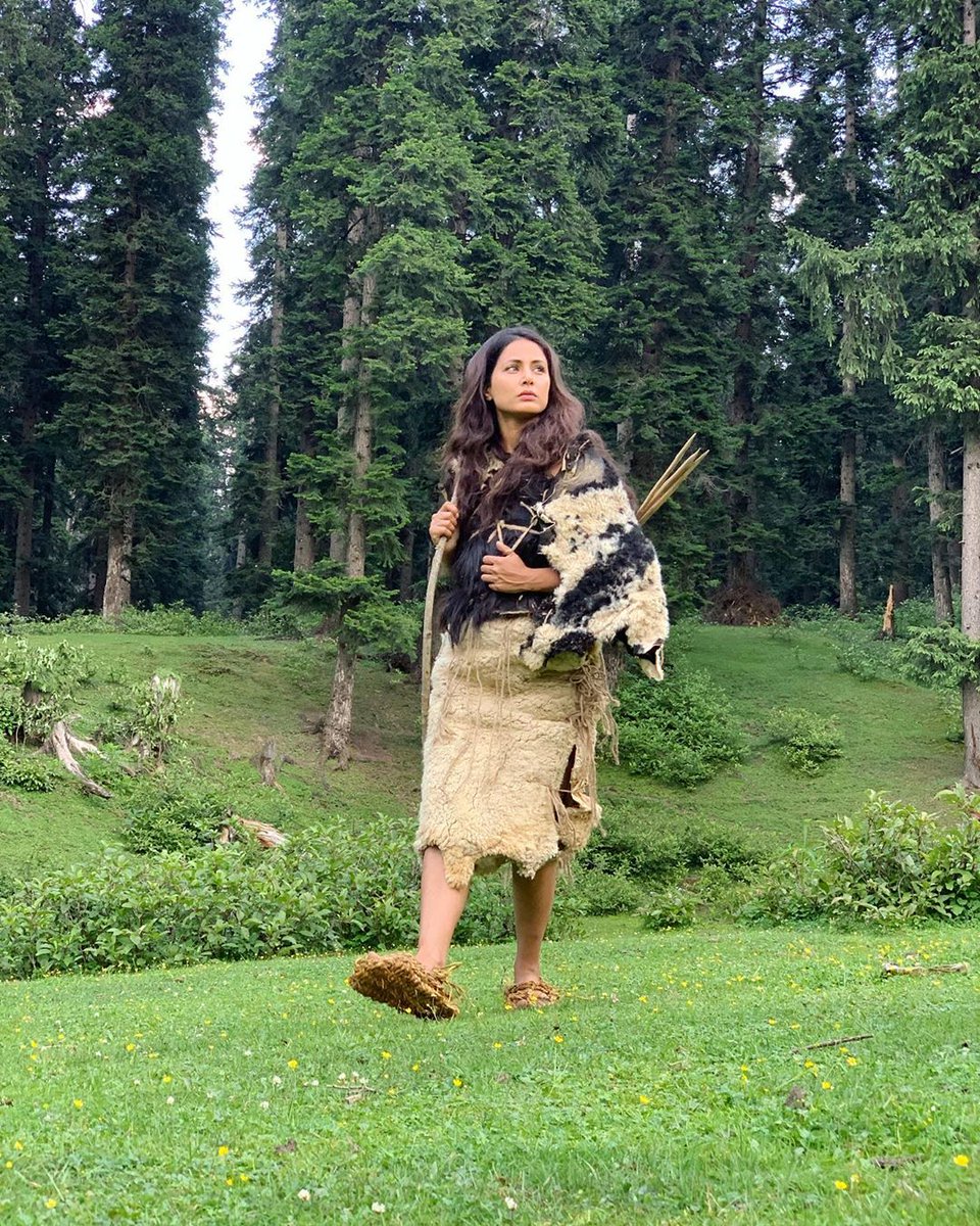 imkkamil12's tweet photo. Meet โGoshaโ My first Indo-Hollywood project, Directed by our very own and talented ...
#Hinakhan
#CountryOfBlind
#VbShootDiaries
#HinaKhanupdate
#InstaUpdate
@eyehinakhan @_hinakhanteam
@HeenaHk199 @naksh_aliya https://t.co/VQxfiRPSpw