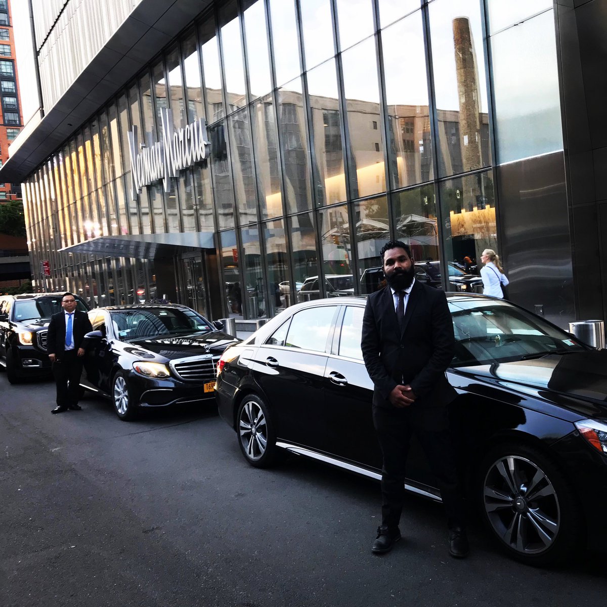 BLSLimo's tweet photo. Fashion week in NYC is in full swing. 

BLS is transporting designers and fashion executives all over the city for events, shows and meetings...

#fasionweek #vip #nyc #teamwork #eventing #eventpros #asdirected https://t.co/UXZSzV0rKS