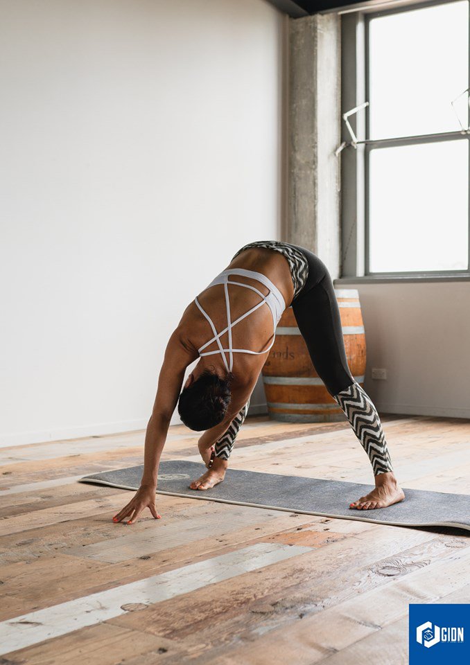 GetItDoneNowLtd's tweet photo. Training gives us an outlet for suppressed energies created by stress and thus tones the spirit just as exercise conditions the body.
Contact our professional trainer today through the GIDN App
#fitnessinstructor #homeworkout #fitnessathome #excerciseathome #download #app #gidn https://t.co/et89AVr5qd