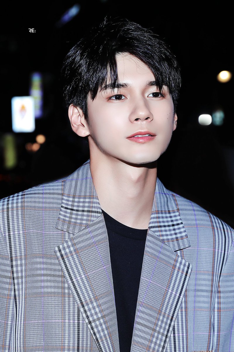 RE_ONG950825's tweet photo. 190910 최준우에서 옹성우로 돌아오는 순간 #옹성우 #ONGSEONGWU #최준우를_완성한_옹성우_쓰담쓰담 https://t.co/6TnJ6fNebD