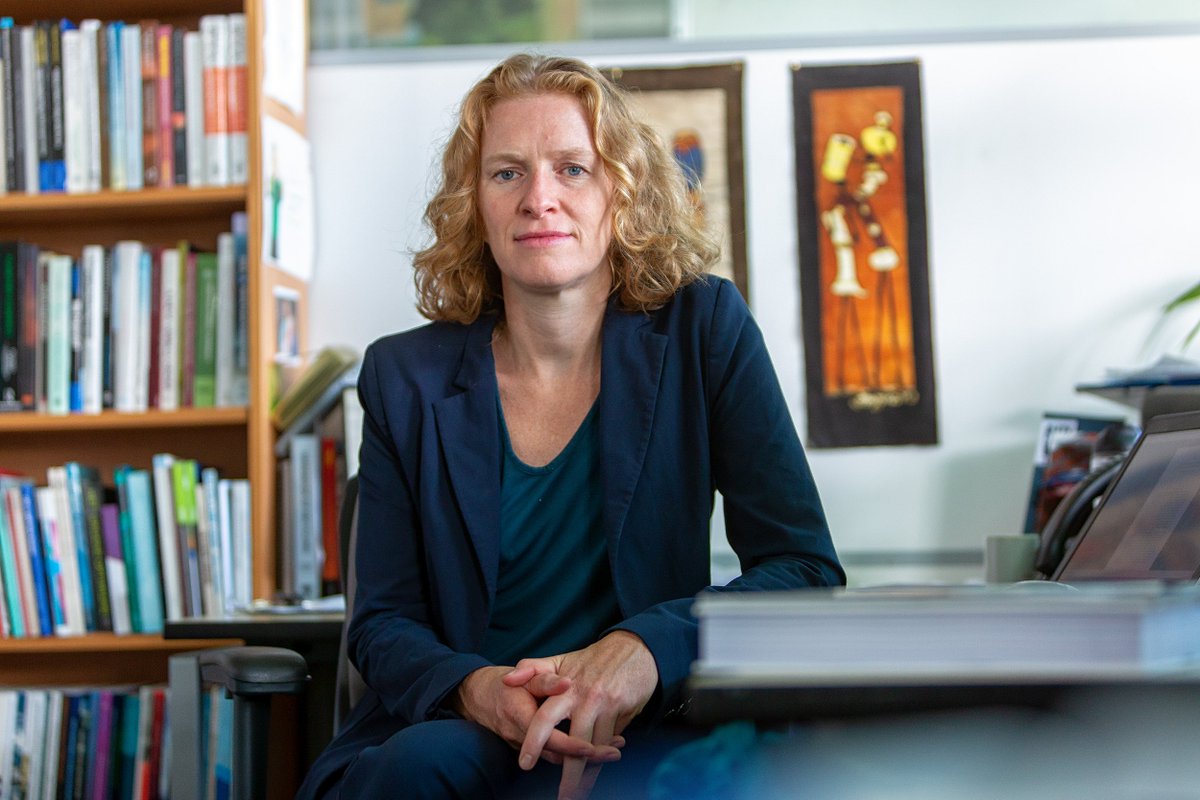 Keynote speaker reminder!  dr. Heleen de Coninck will talk about the impact of global warming and how we, as researchers play a key role to limit its impact. Only 2 days left to get your tickets!!
eventbrite.com/e/2019-phd-day…