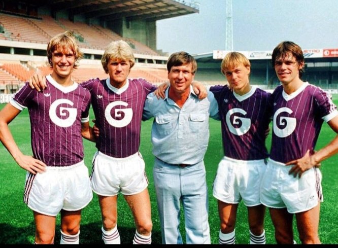 MotherSoccerNL's tweet photo. Danish Dynamite at Anderlecht (1983) #brylle #olsen #frimann #arnesen #Anderlecht #Bruxelles #bxl #brussel #Belgium #rscanderlecht https://t.co/eogTb8YReA