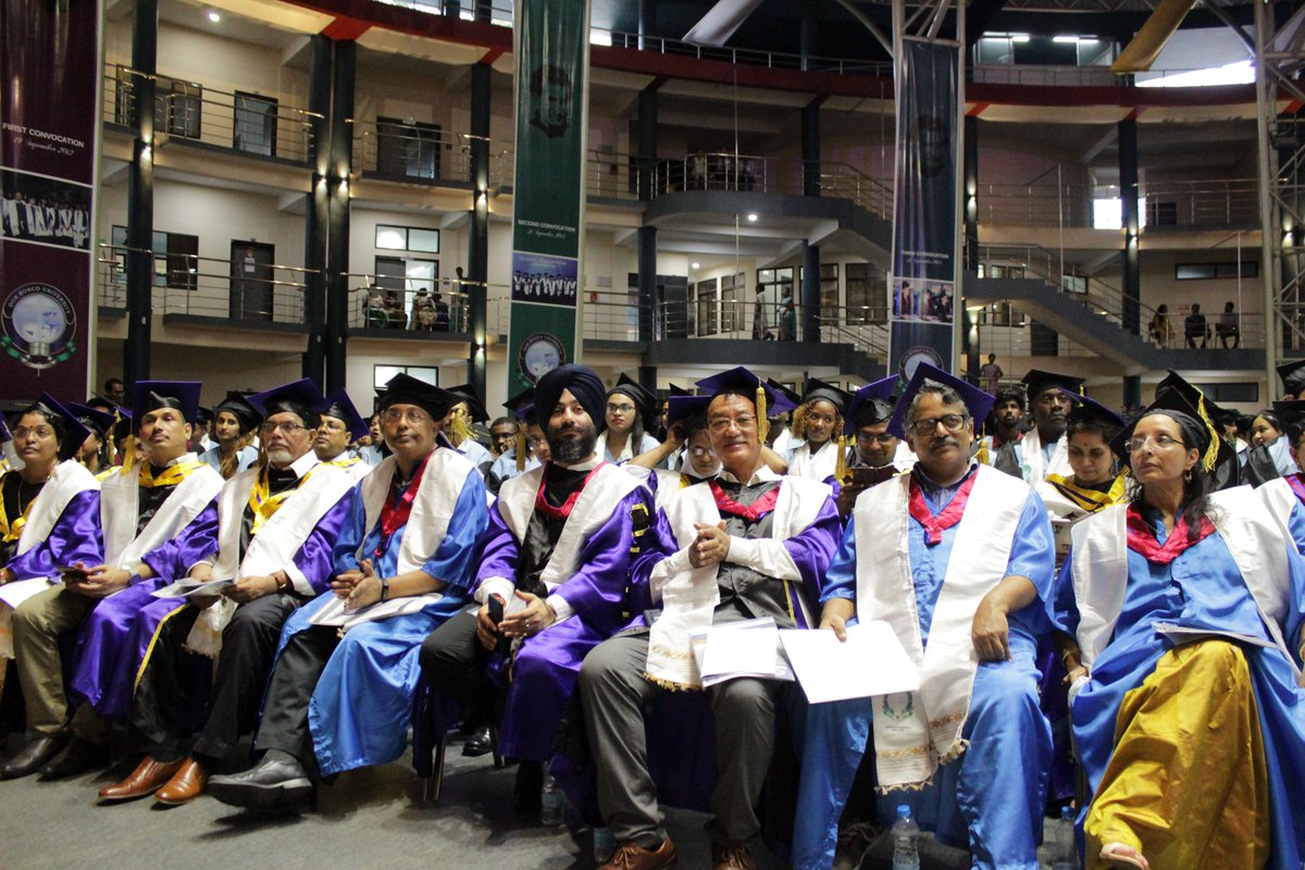 U18Alumni's tweet photo. Faculty members - 8th Convocation ceremony of the Assam Don Bosco University.
#DBUGlobal
#University18
#ADBUConvocation2019 https://t.co/M2bEiWdXTC