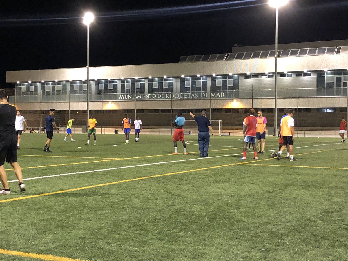 Trabajando duro para empezar la próxima temporada... 💪🏻⚽️🏆