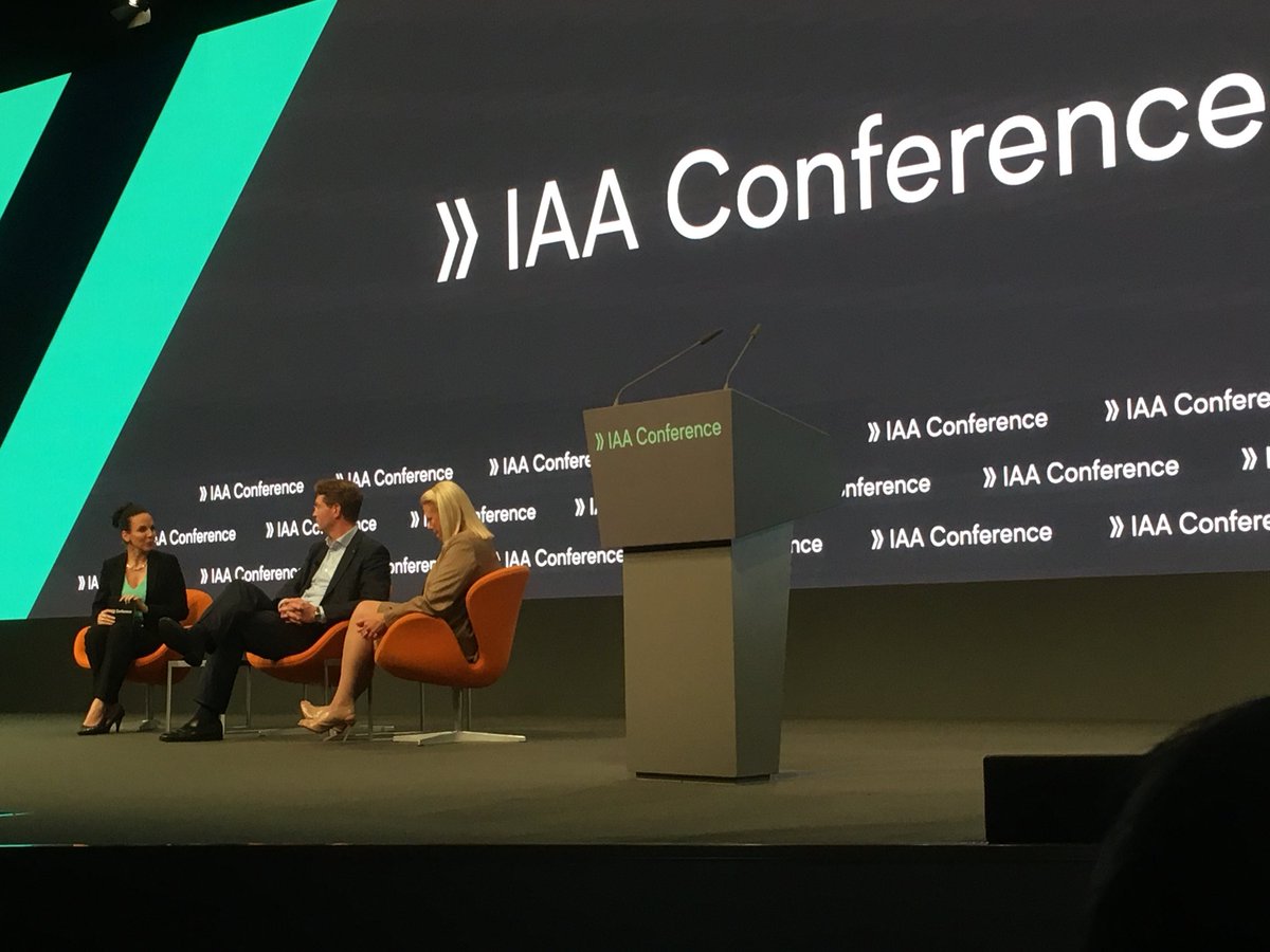 Ch_Muszynski's tweet photo. #IBM CEO Ginni Rometty together with #Daimler CEO Ola Kaellenius just kicked off @IAA 2019 https://t.co/kfc964FALy
