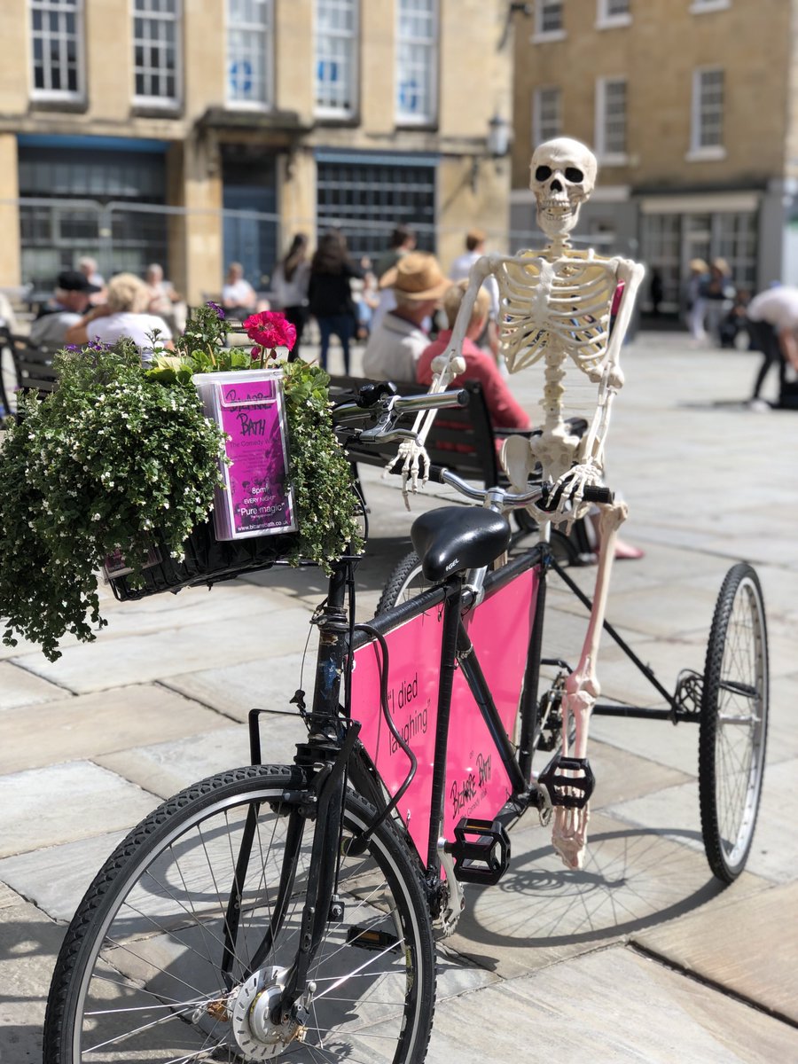 natashaoliver's tweet photo. Summer’s over and this is what I feel like sending the kids back to school. #momlife #amwriting #writingcommunity #justbones #urbanfantasy https://t.co/9KcQTfFFcG