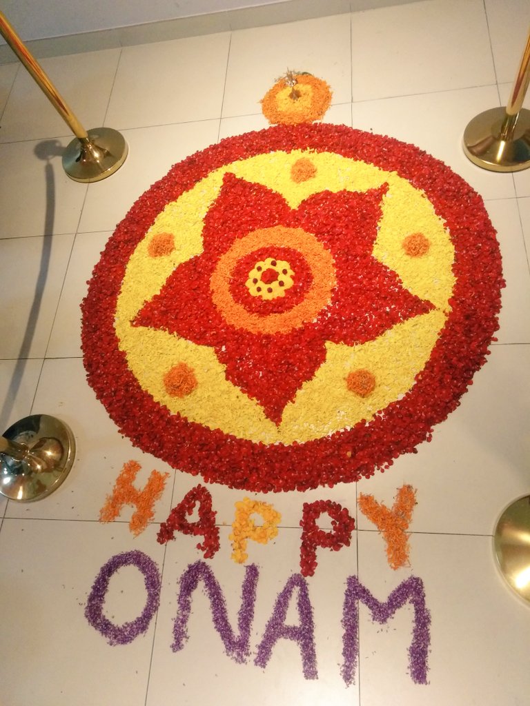 annika04's tweet photo. May this Onam bring joy and prosperity to all! Onam celebrations @DxbModern with delicious food, good music and lovely company. @KNargish https://t.co/oLJGcZGKJC