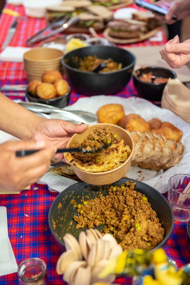 SapocT's tweet photo. Images taken at @openbookfestival last weekend with @4RoomedeKasiCul @fatima_sydow @monopoke1  @ishaygovender at their panel entitled POC at the Table - an exploration of identity, culture and food in the Cape. Food to pair with our talk by @capetown_foodjams #SAPOCTABLE https://t.co/NI6j8fRIYV