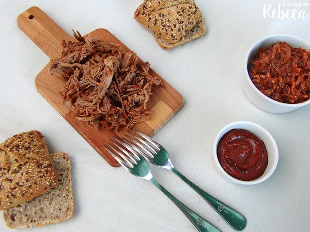 ¿Has probado el pulled pork? Es carne de cerdo deshilachada riquísima para tomar en bocadillo. Puedes probarlo con esta receta paso a paso 👇
lacocinaderebeca.es/2019/09/bocadi…
Con <a href="/Coosur_/">Coosur</a> y <a href="/DisfrutaBox/">DisfrutaBox</a>