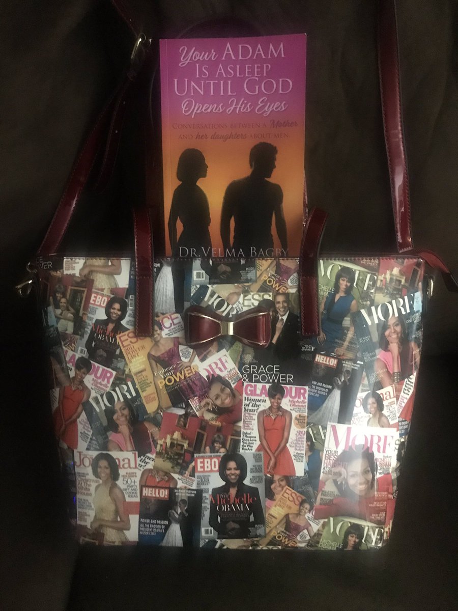 shaybooks's tweet image. My Grand Prize arrived today that I won in the author takeover in The Christian Book Lovers Retreat Group 😍😍#ChristianBookLoversRetreat #FaithFun&amp;amp;Fellowship #winning @Vanessamiller01