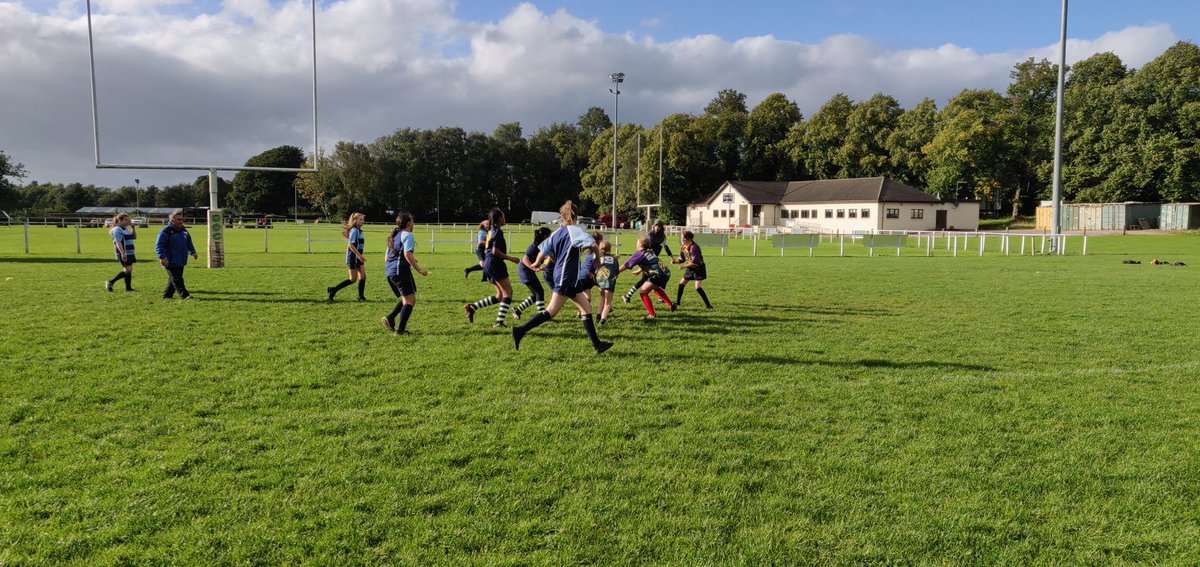 SpringburnSOR's tweet image. Great performance from the under 14 girls SoR team.  #scottishrugby #cashback