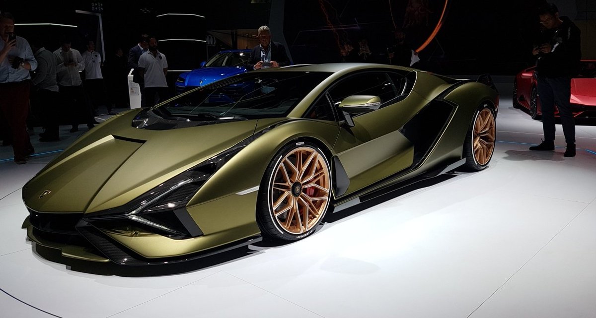 WorldWideCarsTM's tweet photo. The brand new Lamborghini Sián! https://t.co/c1NK8mojfa