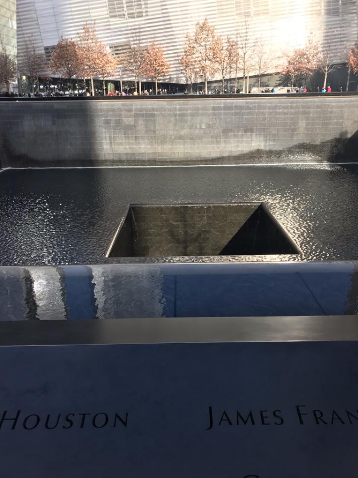 ChampCwg's tweet photo. #NeverForget #September11 #911Anniversary #911Memorial https://t.co/pzdk0uK1Uc