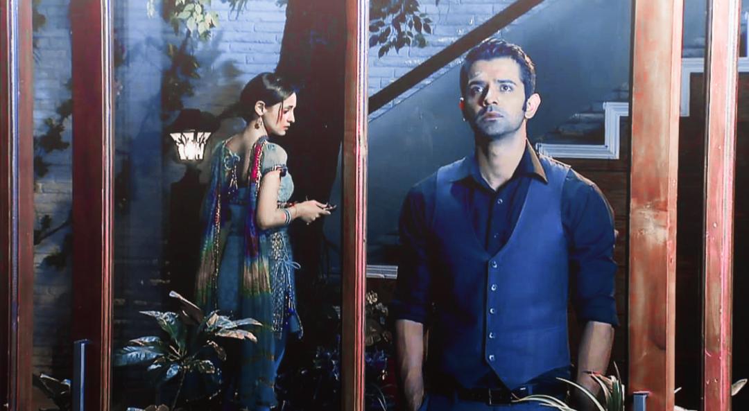 A: "Toh Kya Wo Sach Me Taare Ban Jaate hai?"K: "Baat Sach Ya Jhoot Ki Nahi Hai Baat YAKEEN Ki Hai"A: "Kya Meri Maa Mujhe Dekhkar Khush Hai?"Arnav's vulnerability, their heartfelt convo- everything just makes this scene so BEAUTIFUL #BarunSobti  #SanayaIrani  #IPKKND  #Arshi