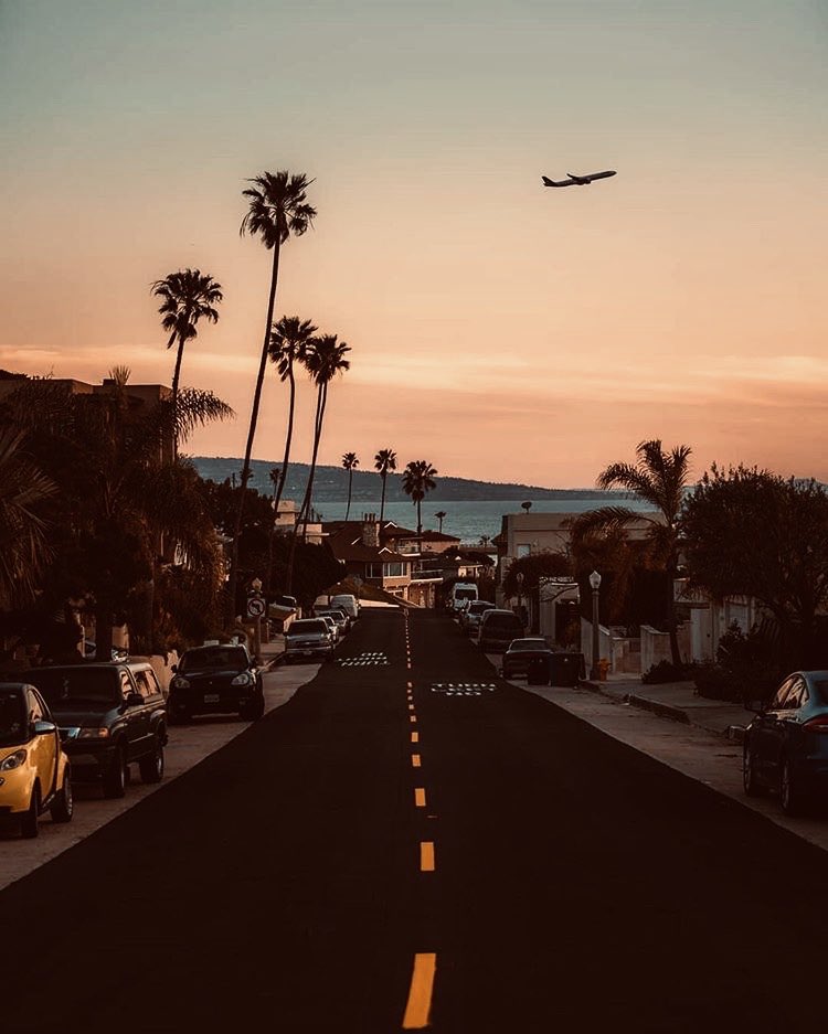 WeliveWorld's tweet photo. Los Angeles, California https://t.co/rW95RzlNo3