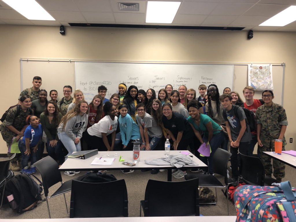 sarawilson021's tweet photo. Your @FernCreekHigh 2019-2020 Student Council! Great job today everyone! @2021Fchs @fchs_2020 @fchs2023 @FCHS_22 https://t.co/TGvIvjb4vT