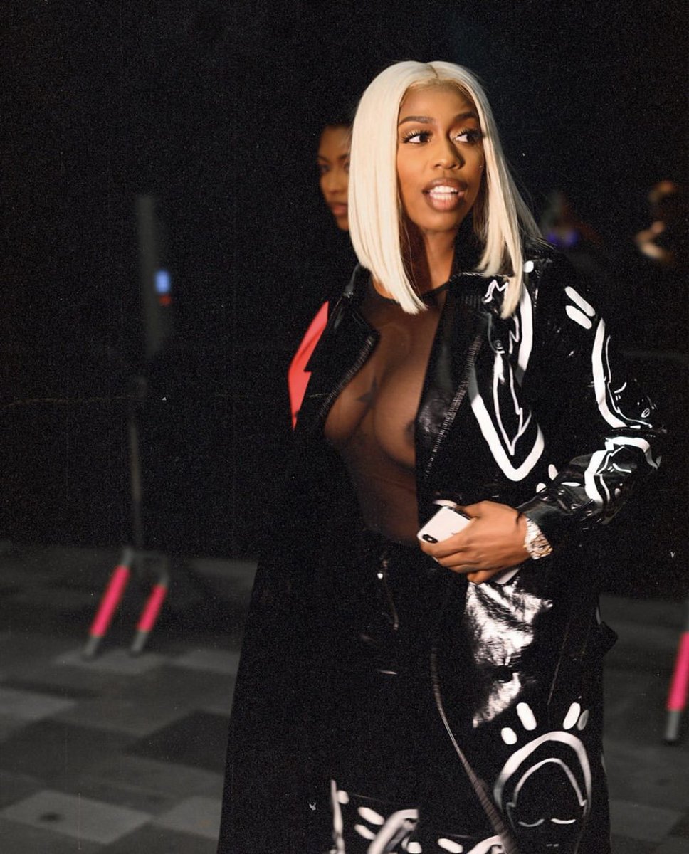 LyndoOfficial's tweet photo. Kash Doll x Savage Fenty https://t.co/cfwAf08xWE