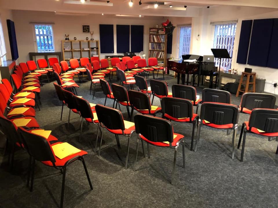 EverybodySing14's tweet photo. All ready for the launch of the new Everybody Sing Show Choir - files prepared for students and cake/toast drink at the ready!!!  ❤️❤️❤️❤️❤️ https://t.co/ParrwqVIms