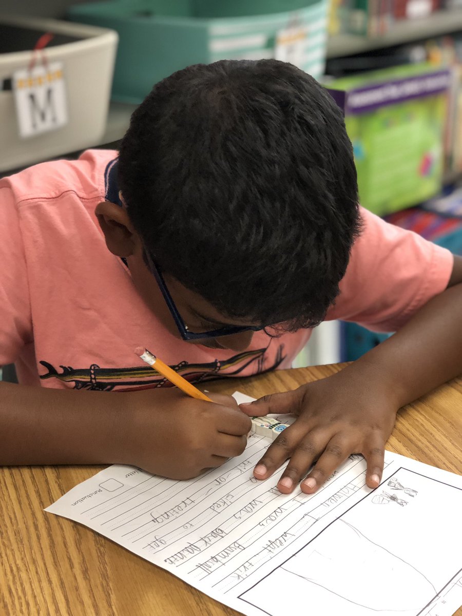MrsHosen's tweet photo. Working hard to write about things we love and care about in Writer’s Workshop today ✏️ @RLCPrincipal #rlc19 https://t.co/L86LO9fMd0