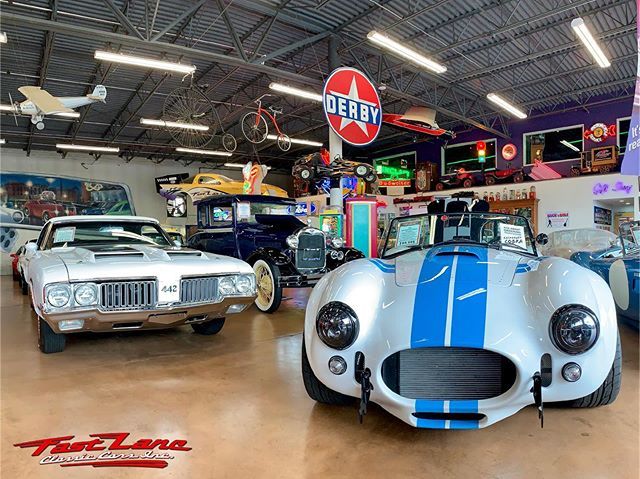 FastLaneSTL's tweet photo. A little bit of everything right here ๐ pre war vintage โญ๏ธ classic muscle โญ๏ธ modern muscle in vintage design #ModelA #442 #BackdraftCobra https://t.co/cr8FB7Hmhc https://t.co/IeFLregvVC
