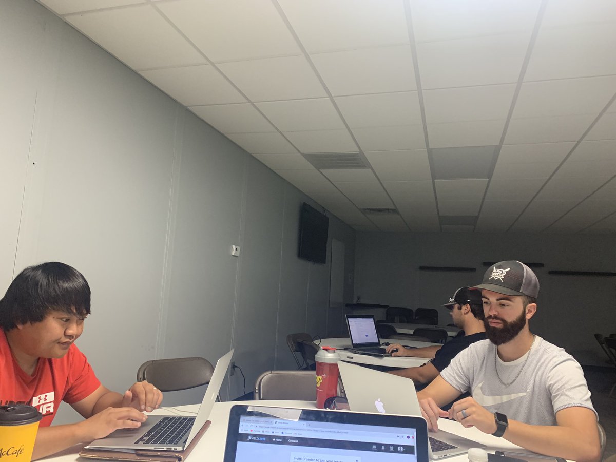 casey_fair95's tweet photo. Editing and updating our 2020 and 2021 player @FieldLevel accounts. Over 40 legit dudes in these classes. Super excited for what’s to come! @ExtremeEliteBB https://t.co/5IyLlK9hFS