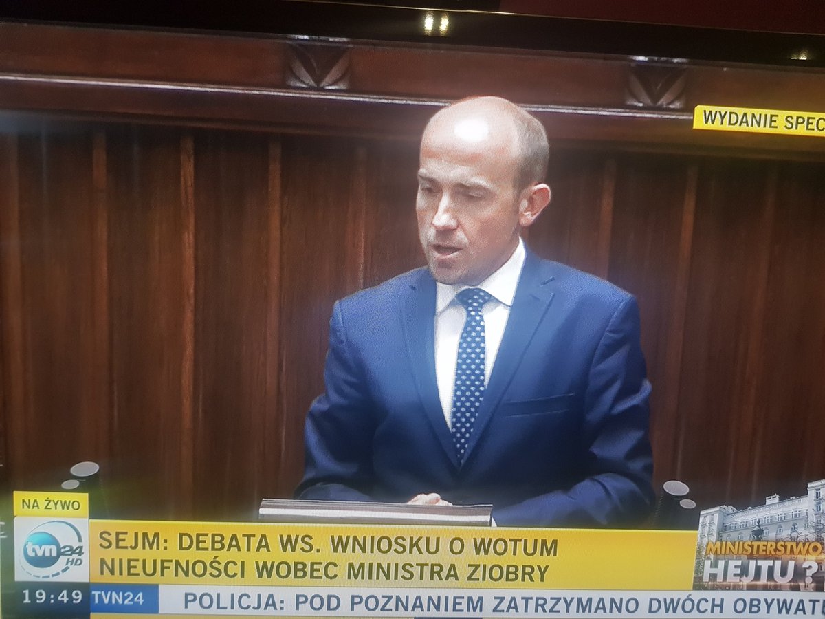 K. Kuczyńska-Budka (@k_kuczyn) on Twitter photo Oglądam wystąpienie w sejmie <a href="/bbudka/">Borys Budka</a> w sprawie wotum nieufności dla ministra <a href="/ZiobroPL/">Zbigniew Ziobro | SP</a>. Jestem dumna z mojego męża, choć bycie państwowcem nie zawsze się opłaca. Ale warto
#ziobrododymisji #sejm Oglądam wystąpienie w sejmie <a href="/bbudka/">Borys Budka</a> w sprawie wotum nieufności dla ministra <a href="/ZiobroPL/">Zbigniew Ziobro | SP</a>. Jestem dumna z mojego męża, choć bycie państwowcem nie zawsze się opłaca. Ale warto
#ziobrododymisji #sejm