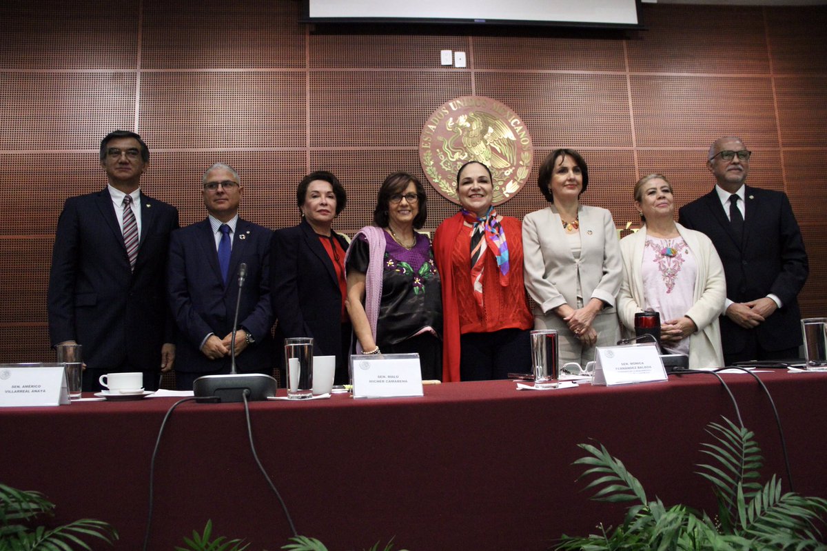 MaluMicher's tweet photo. Necesitamos mejorar las prácticas médicas y los servicios de salud en nuestro país, urge hacer énfasis en garantizar los derechos sexuales y reproductivos y la atención con perspectiva de derechos humanos.

Foro México Unido por la Salud de Todas las Personas del @SenadoMexicano. https://t.co/IXYrKgIwF5