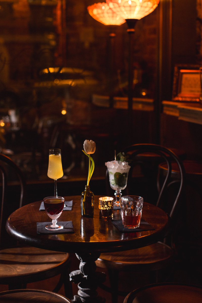 Planning mid-week pick me up drinks? Come and join us for your favourite classics anytime from 6pm. ✨
