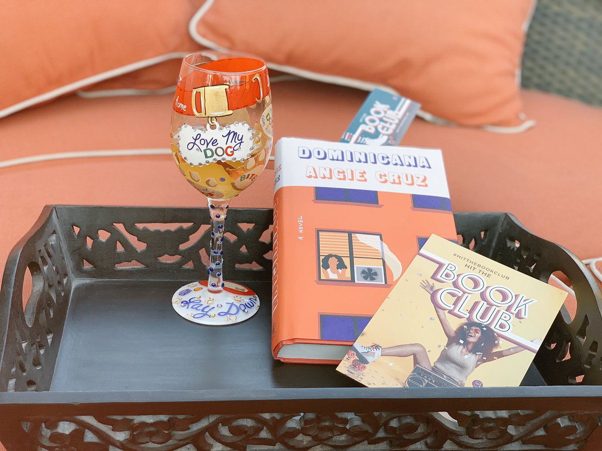 booksnbikram's tweet photo. Dominicana will touch your heart♥️ #frc19 #HitTheBookClub #partner #booksparks #dominicana #bookclub https://t.co/7H91xMlJPh