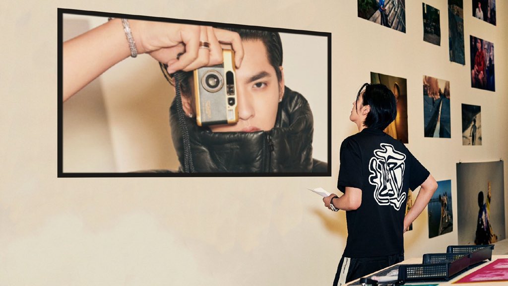 yaoyao_august's tweet photo. You're looking at me! I'm looking at you, too!
πΈππ
#KrisWu #WuYifan #wyf #51f
#Artist #actor #singer #rapper
#fashion #superstar #model
#songwriter #music
#soundengineer #drummer #musicvideomodel #poet https://t.co/Ndz0PntGN6