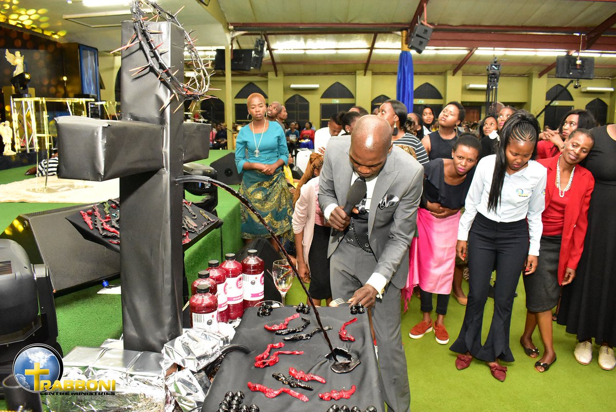 IAmLesegoDaniel's tweet photo. #HolyCommunionRecap [EATING WHAT BRINGS ONENESS NOT DIVISION]: Who qualifies to give Holy Communion? People say, ‘Let us have Holy Communion’, yet there is no presence of God. So what are you eating? Click on the link and read on: https://t.co/bDgCt7yk7U
#RestingIntheVineyard! https://t.co/LycbIDCqtk