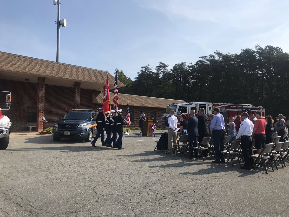 GHSMCJROTC's tweet photo. MCJROTC presents Colors honoring those who sacrifice and serve, on 9/11 and since. We will continue to honor our Heroes and those we lost. “We will not TIRE, we will not FALTER, and we will not FAIL.” @DrJRaley @WatsonBwatson @GHSCollier @strongusmc https://t.co/eK15sd6UPM