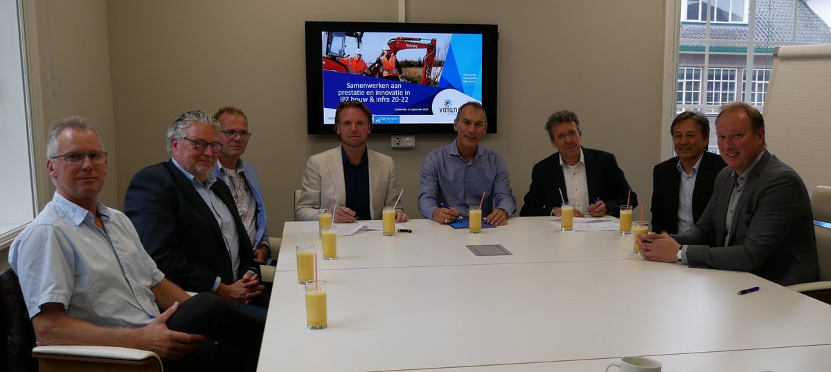 Inmiddels heeft ook <a href="/richting_succes/">Richting</a> een overeenkomst getekend voor de uitvoering van het pakket individugerichte preventiezorg vanaf 2020! Lees meer: volandis.nl/nieuws/betere-… 
#kijkvooruit #bestepreventiezorg #bouw #infra #afbouw