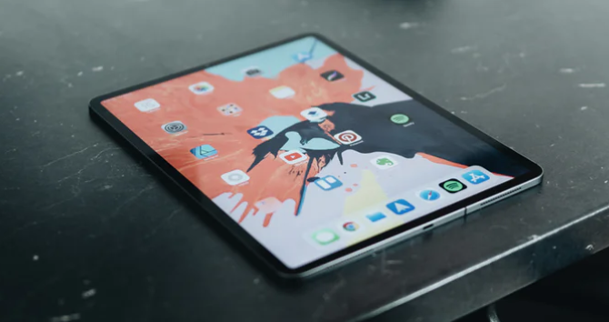 Wondering about how iPads can help you engage your students and help them become better learners? CELT is hosting a hands-on session this afternoon at 12:30. Register at bit.ly/celt-ipads