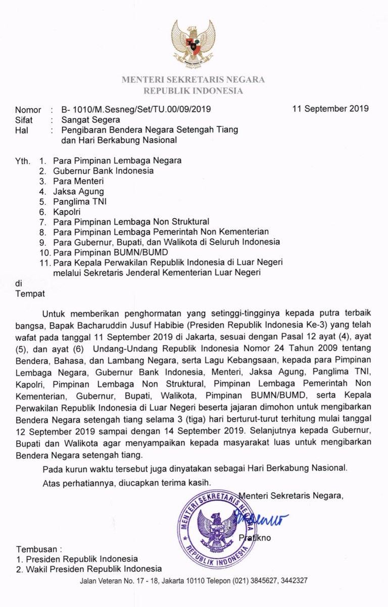 nksthi's tweet photo. Mulai besok. Benar-benar harus. Tidak ada tawar menawar. Tanda cinta dan penghormatan terakhirku untuk Pak Habibie. ❤️ https://t.co/QMMd6lKoKZ