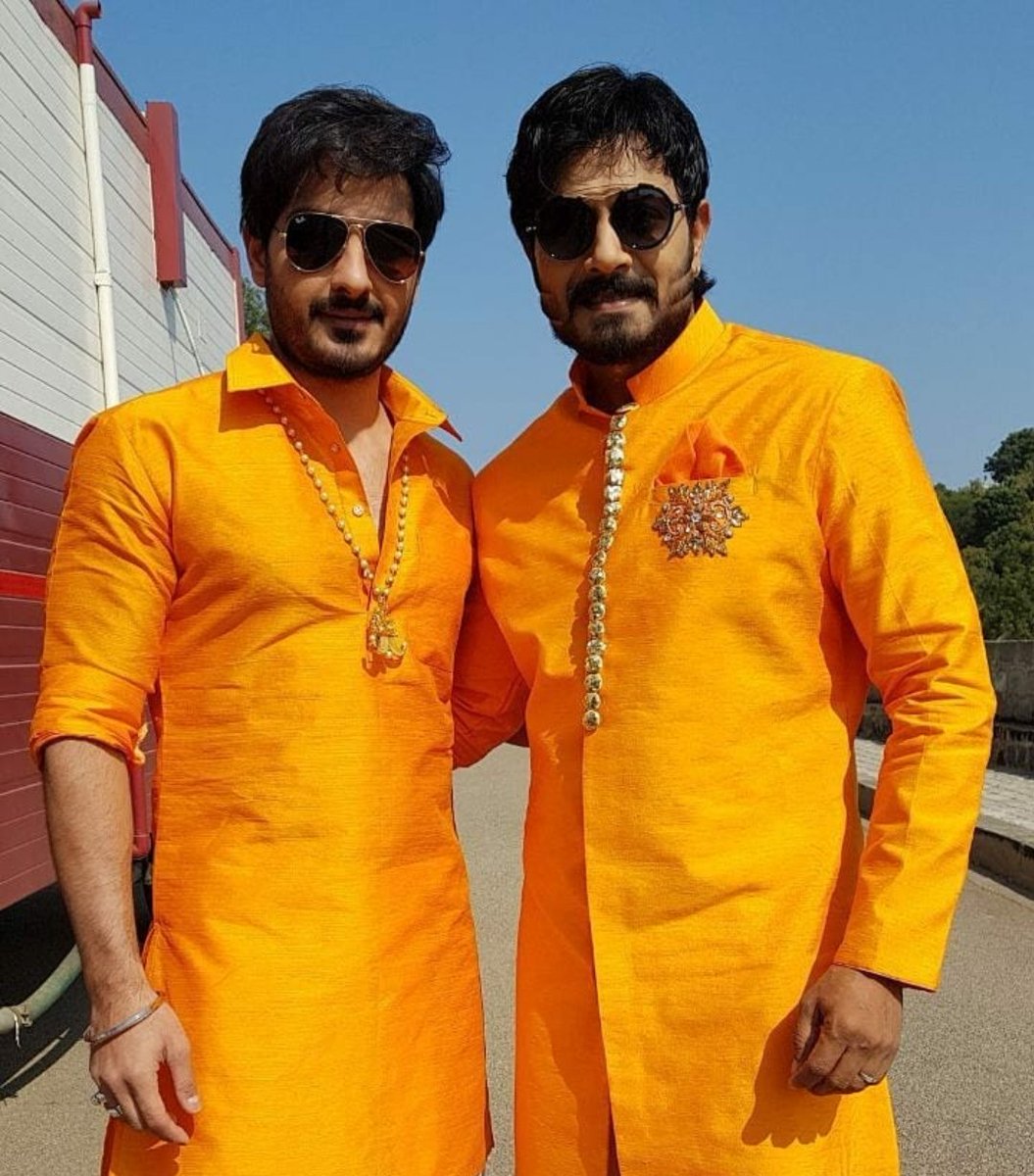 bringbackalibb3's tweet photo. #bringbackalireza #wewantalirezaback #bringbackalibb3 @bringbackalibb3 @StarMaa #alibb3 #alireza #alifans #bb3 #telugu #nag #celebrity #vitika #varun #sreemukhi #RahulSipligunj #Punarnavi #MaheshVitta #Himaja #koushalmanda #koushalfans #rezafans
#retweet #share #like #comment
♥️ https://t.co/dubzjbNNm1