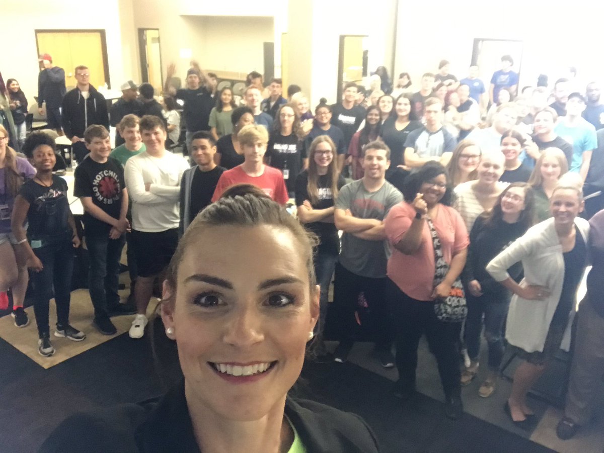 AleeFT's tweet photo. So EXCITED to take a SELFIE 📸 with over 200 #FTCrew members! Our amazing students that will be representing @FrancisTuttle this year!!! 👏🏻 #leadership https://t.co/zf7KPrEa91