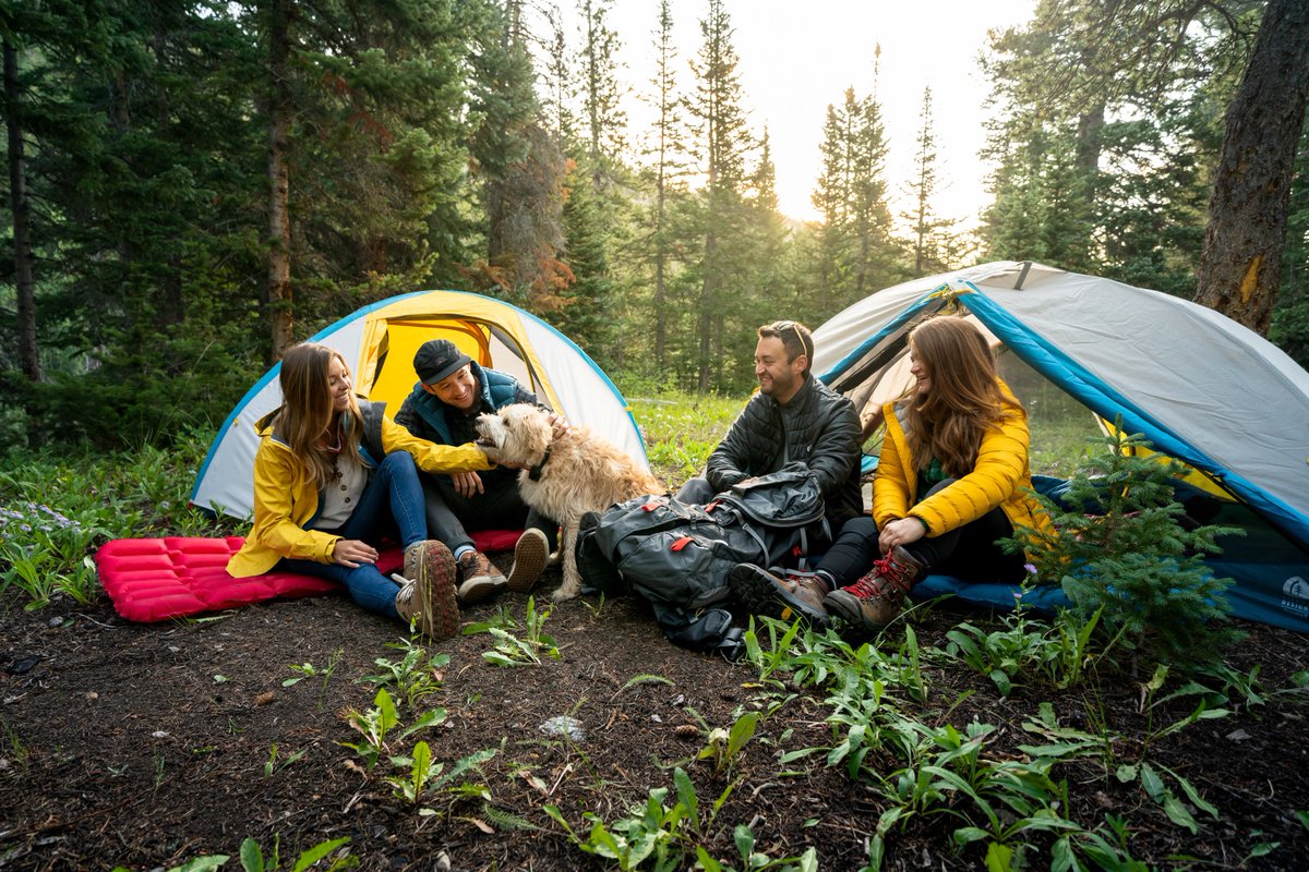 New apparel for Fall! We've got brand new styles to keep you looking and feeling perfect for the season! #ThinkOutside #FallApparel #BestJacket #BestInsulatedJacket #backcountryjacket #SierraDesigns #ColdCanyonFleece #milesfromordinary  sierradesigns.com/fall-2019-appa…