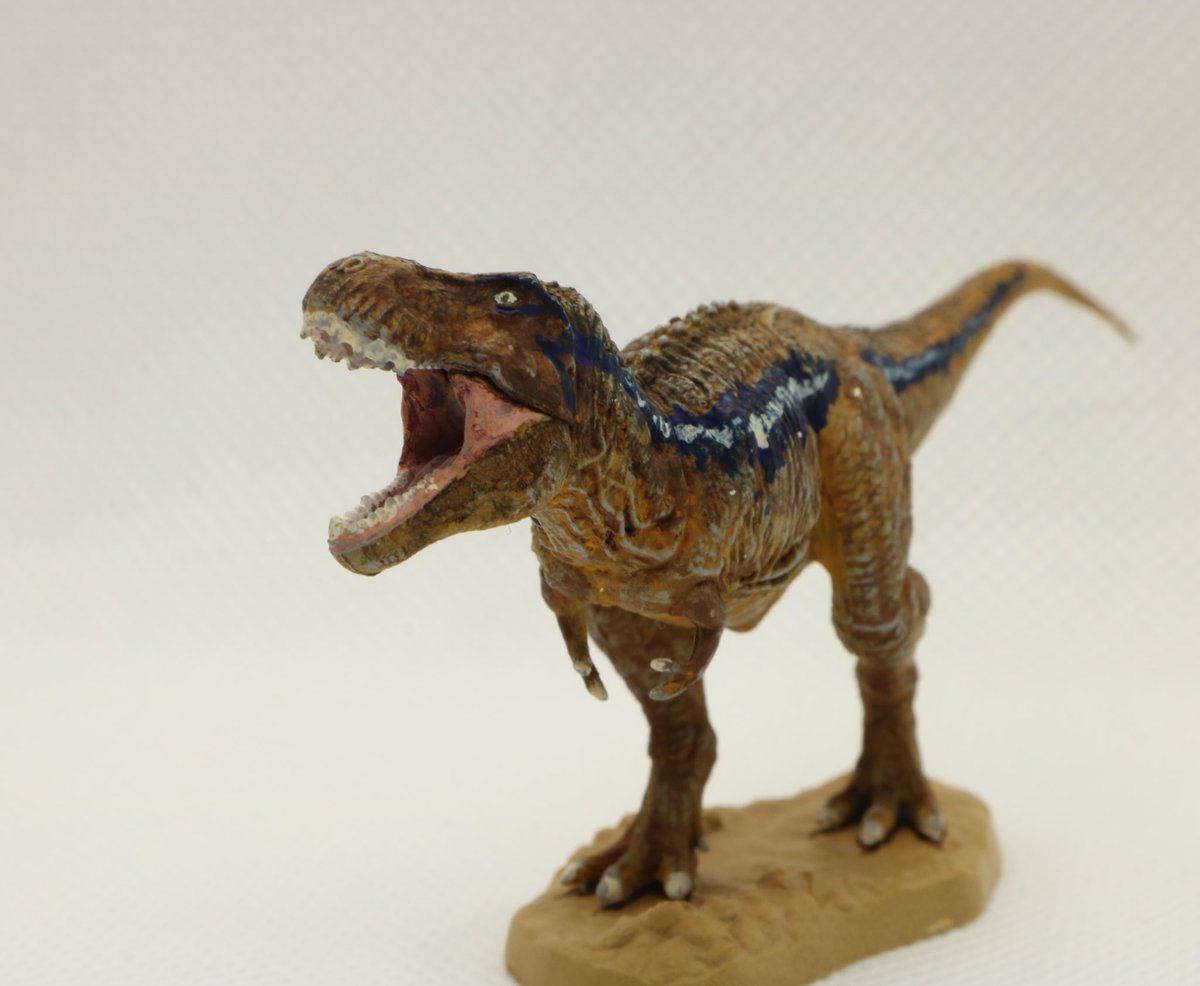 とっしー 海洋堂 恐竜発掘記 恐竜造形大博覧会のティラノサウルスを久々にリペイント ワンフェス19でのデジタルガレージキット ティラノサウルス作例を参考に やっぱり造形がめちゃくちゃ良い