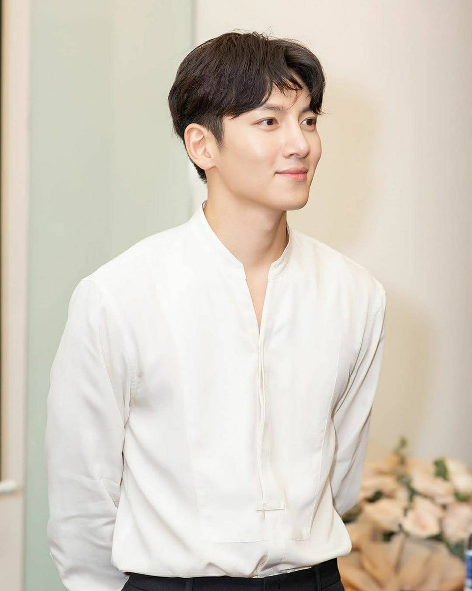 At Pullman Saigon Center in Ho Chi Minh City, Vietnam 10.9.2019 cre:phubahnbao ig #tvN드라마 #날녹여주오 #MeltingMeSoftly #jichangwook #지창욱 #madongchan #마동찬 #池昌旭 #チチ...