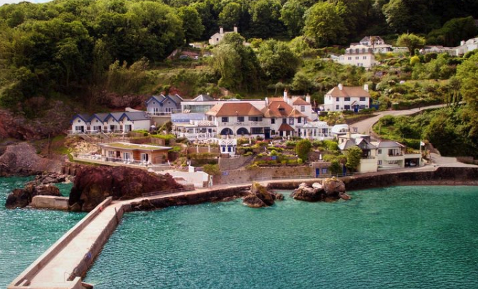 Fantastic autumn offers now available at <a href="/CaryArms/">Cary Arms & Spa</a>! Visit mailbreaks.co.uk/listings/carya… to book a luxurious room, suite or cottage at their beautiful spa retreat in #Torquay now. 🌊🤩 #Devon #SpaRetreat