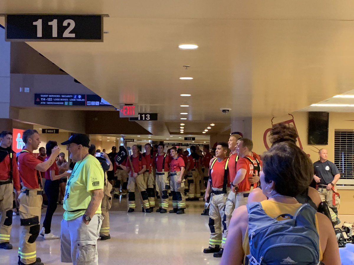 baseballbill53's tweet image. First responders and community commemorating 9/11 #TOWERCHALLENGE #GILARIVERARENA